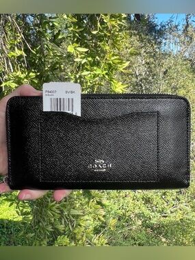 COACH Long Zip-Around Black Pebble Leather Wallet w Silver Hardware NWT